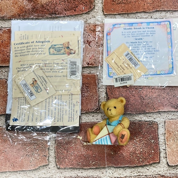 Cherished Teddies “Friendship Is In the Air” Yellow Bear with Kite “Mark” - Picture 3 of 4